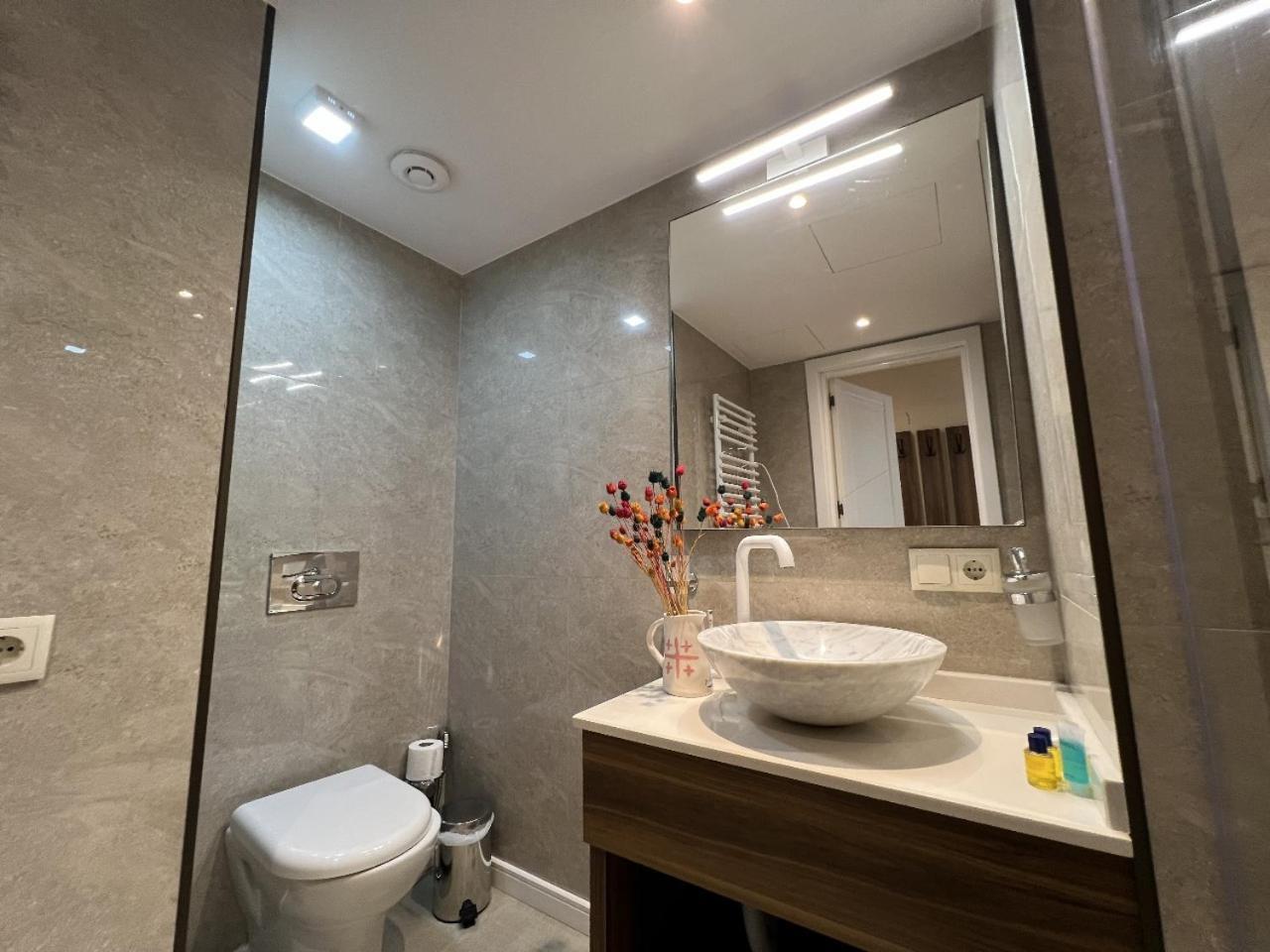 Courttyard Great Holidays Apartment